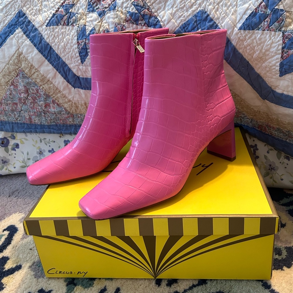 Tammie pink crocodile heel Circus NY Sam Edelman